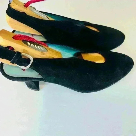 Thierry Rabotin Suede Slingbacks - Picture 5 of 9
